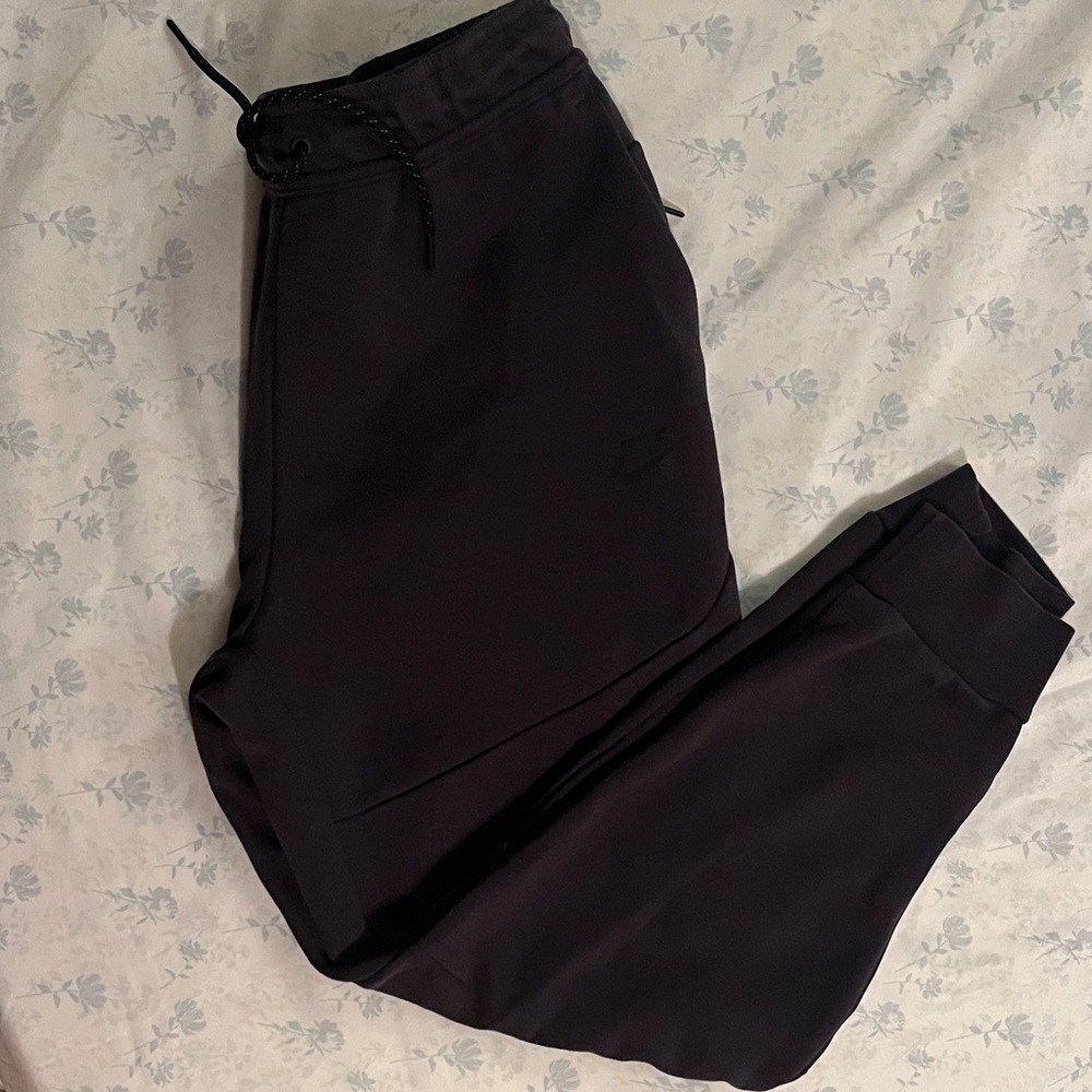 Nike Men's Dark Joggers
